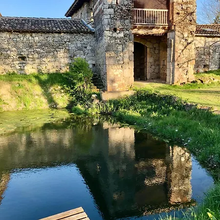 Du Chateau Des Fours Vakantiehuis *